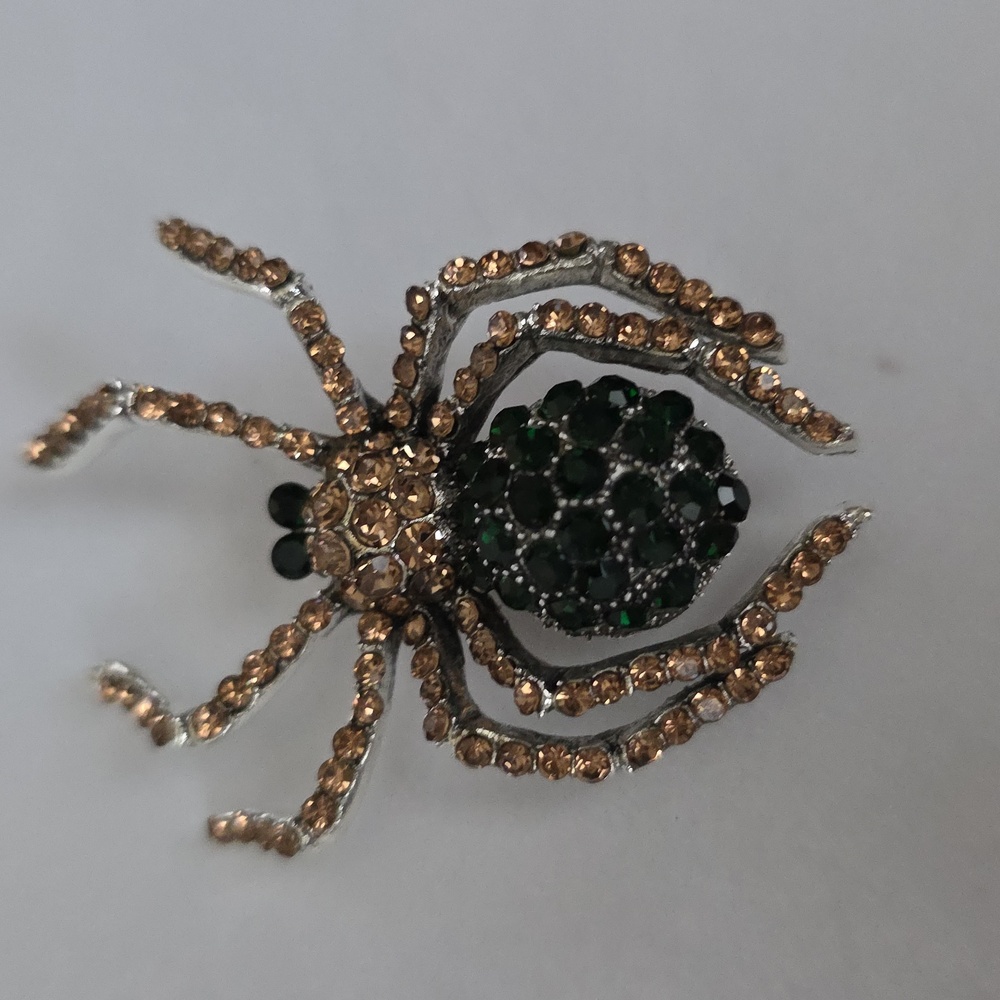 SPIDER Brooch  Simulated Emeralds